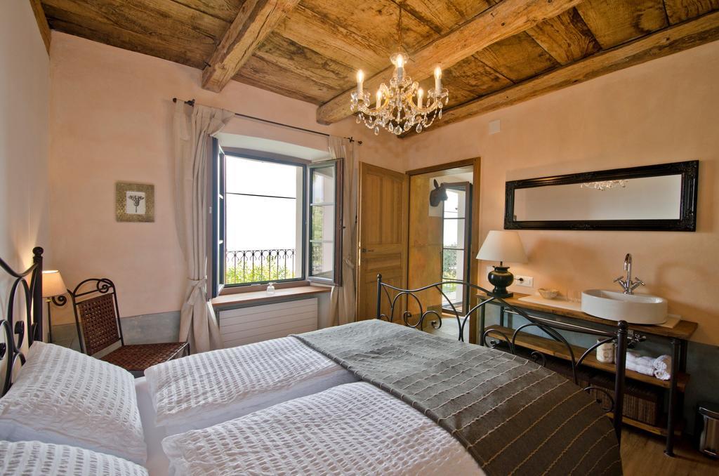 Case Di Sotto, House & Breakfast Muralto Szoba fotó